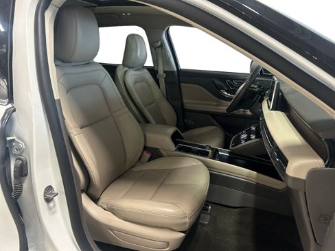 Used 2022 Lincoln Corsair Reserve w/ Elements Package FWD image 22
