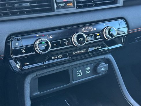 New 2025 Honda Pilot TrailSport image 30