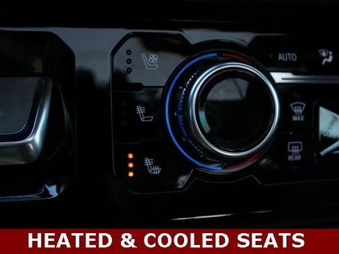 Used 2024 GMC Sierra 2500 AT4 w/ AT4 Premium Plus Package image 17