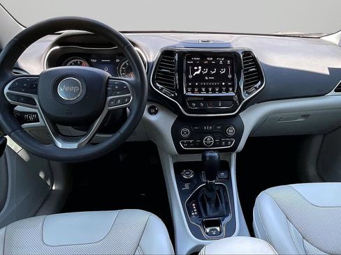 Certified 2022 Jeep Cherokee Limited w/ Elite Package AWD/4WD image 15