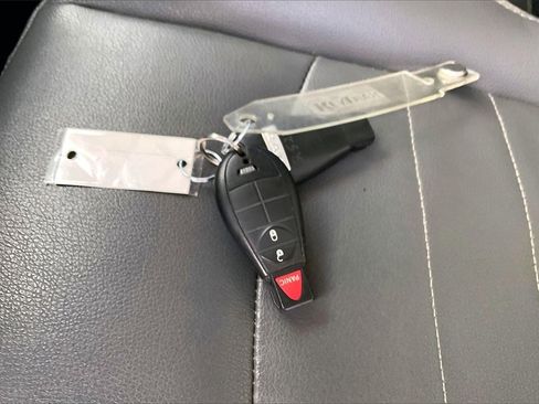 Used 2015 RAM 1500 Tradesman image 10