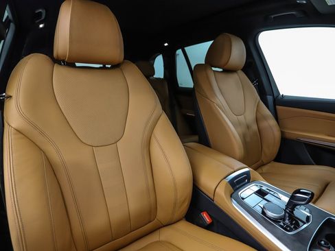 Certified 2022 BMW X5 xDrive40i w/ Premium Package image 32