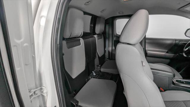 Used 2021 Toyota Tacoma SR RWD image 17
