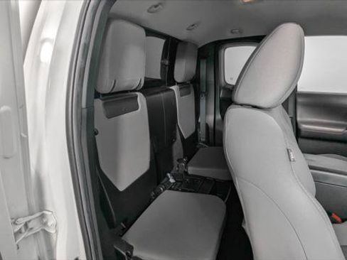 Used 2021 Toyota Tacoma SR RWD image 17