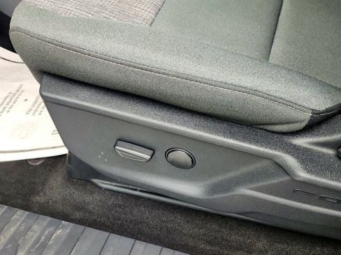Used 2022 Ford F150 Lightning XLT AWD/4WD image 11