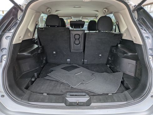 Used 2020 Nissan Rogue SV AWD/4WD image 29