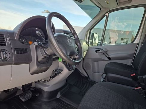 Used 2017 Mercedes-Benz Sprinter 3500 image 21