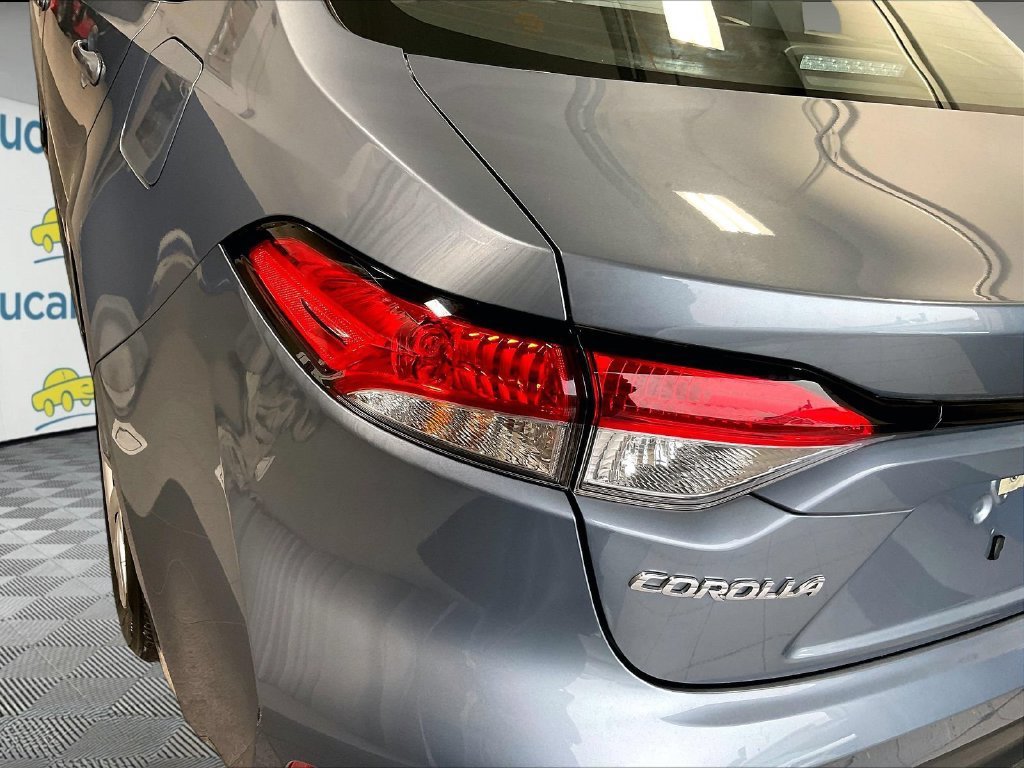 Certified 2025 Toyota Corolla LE FWD image 33