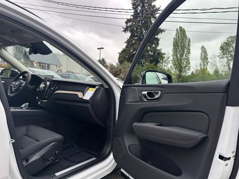 New 2026 Volvo XC60 T8 Plus w/ Protection Package Premier AWD/4WD image 11
