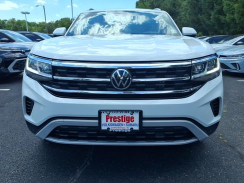 Certified 2022 Volkswagen Atlas Cross Sport SE w/ Panoramic Sunroof Package AWD/4WD image 6