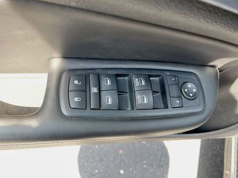 Used 2016 Chrysler 200 S AWD/4WD image 14