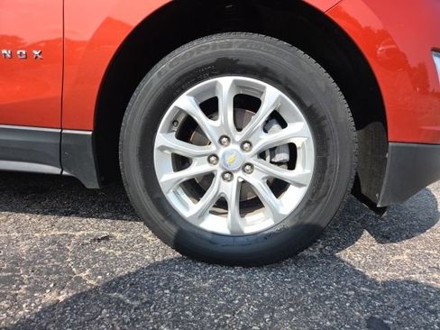 Used 2020 Chevrolet Equinox LS w/ LS Convenience Package AWD/4WD image 13