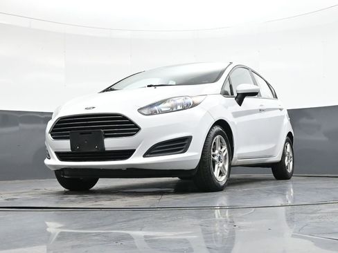 Used 2018 Ford Fiesta SE image 39