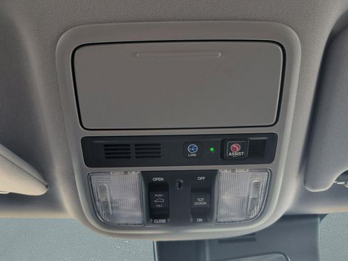 Used 2021 Honda Pilot Touring image 22