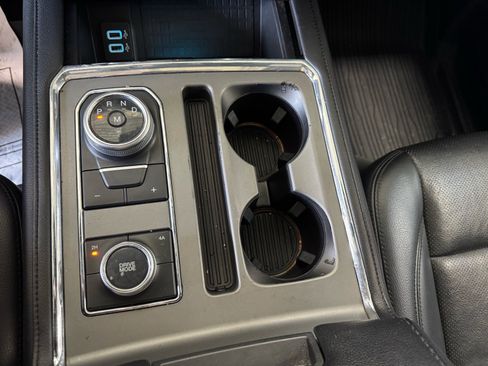 Used 2019 Ford Expedition Max XLT w/ Equipment Group 202A image 20