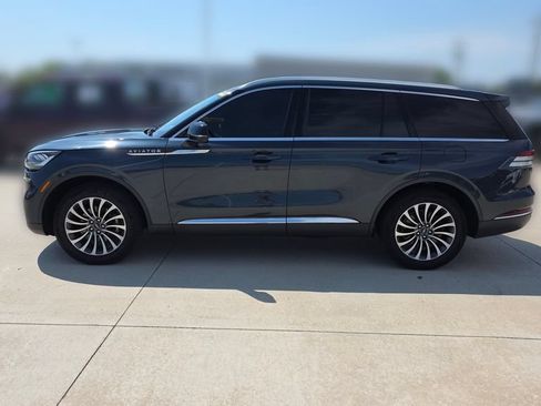 Used 2021 Lincoln Aviator Reserve AWD/4WD image 2