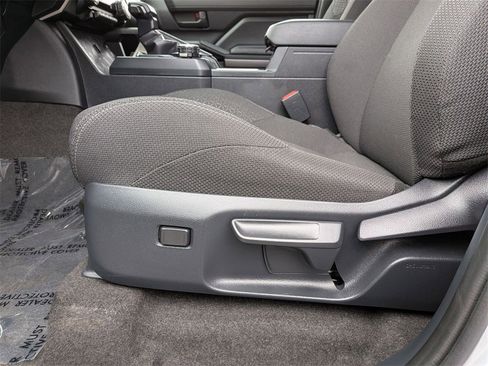 Used 2025 Toyota 4Runner SR5 image 16