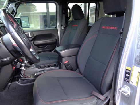 Used 2021 Jeep Wrangler Unlimited Rubicon AWD/4WD image 2
