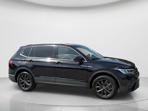 Used 2024 Volkswagen Tiguan SE FWD image 6