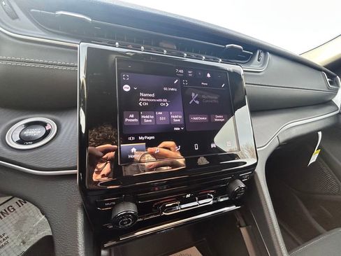 New 2026 Jeep Grand Cherokee L Laredo image 27