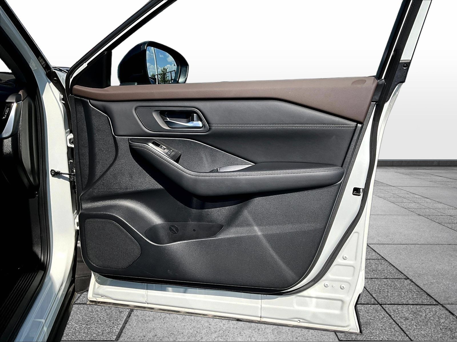 Certified 2023 Nissan Rogue SL AWD/4WD image 31