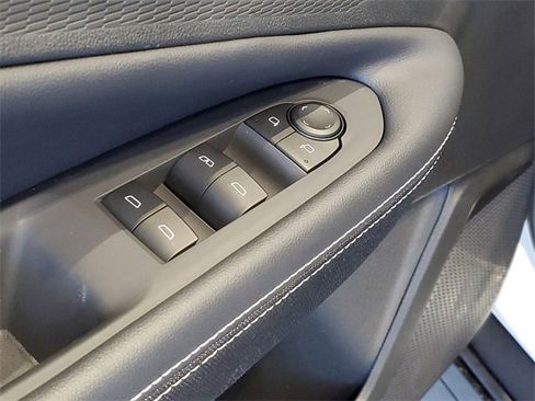 New 2025 Chevrolet Blazer EV LT image 13