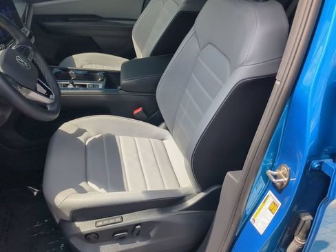 Used 2025 Volkswagen Atlas Cross Sport SEL AWD/4WD image 20