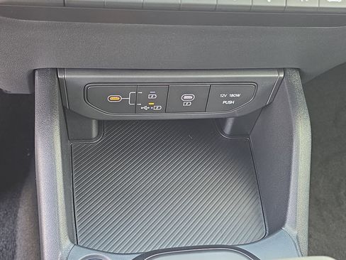 New 2025 Kia K4 LXS image 27