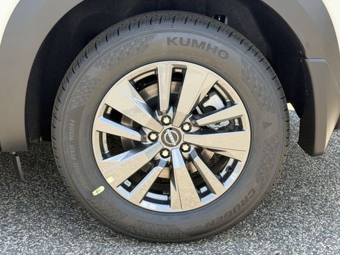 New 2026 Nissan Pathfinder SL FWD image 29