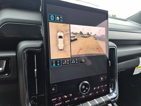 New 2026 GMC Yukon AT4 w/ Premium Trailering Package AWD/4WD image 26
