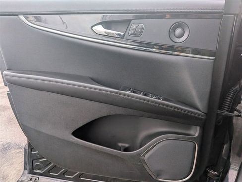 Certified 2023 Lincoln Nautilus Reserve w/ Monochromatic Package image 15