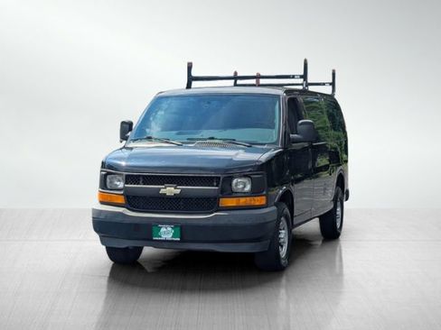 Used 2017 Chevrolet Express 2500 image 8