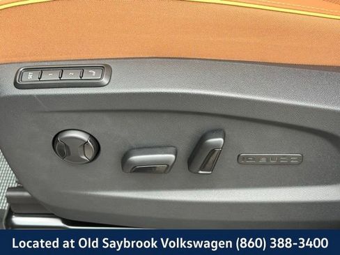New 2025 Volkswagen ID. Buzz Pro S RWD image 33