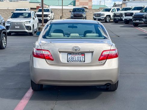 Used 2007 Toyota Camry LE image 3