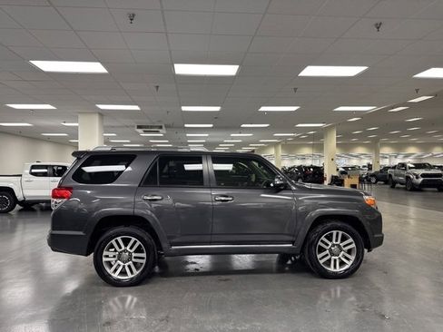 Used 2013 Toyota 4Runner Limited image 8