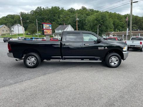 Used 2018 RAM 2500 SLT image 9