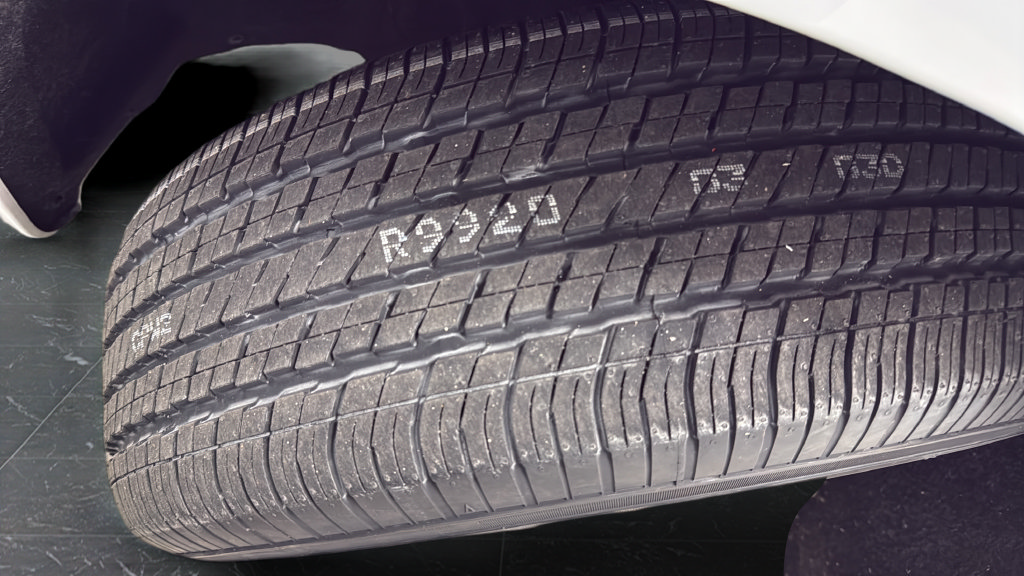 Used 2024 Chrysler Pacifica Touring-L FWD image 37