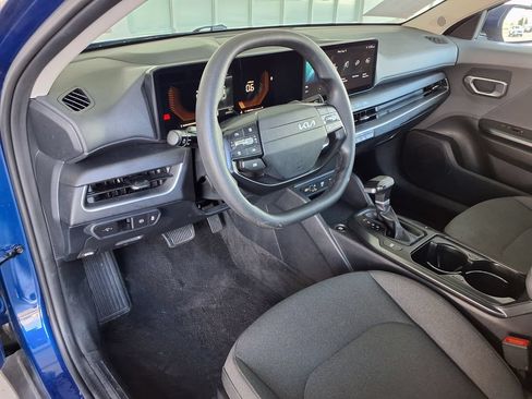Used 2025 Kia K4 FWD image 23
