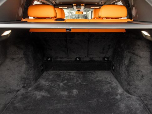 Used 2022 Rolls-Royce Cullinan image 40