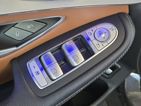 Certified 2022 Mercedes-Benz GLC 43 AMG 4MATIC image 24