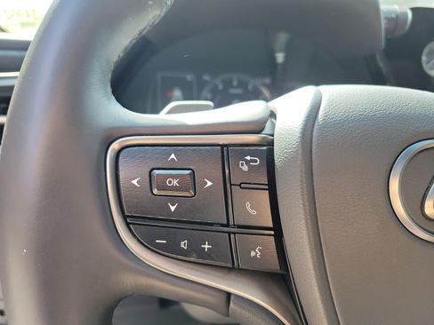 Certified 2023 Lexus ES 350 w/ Premium Package image 21