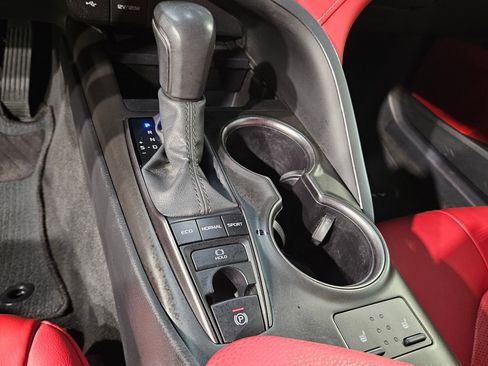 Used 2024 Toyota Camry XSE image 32