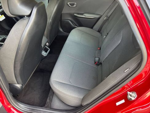 Used 2025 Kia K4 FWD image 28