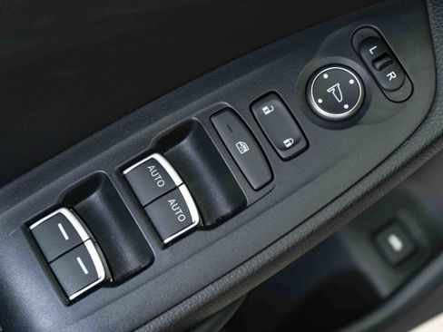Used 2018 Honda Accord LX image 36