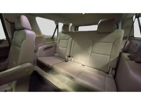 Used 2017 Chevrolet Suburban Premier w/ Max Trailering Package AWD/4WD image 17