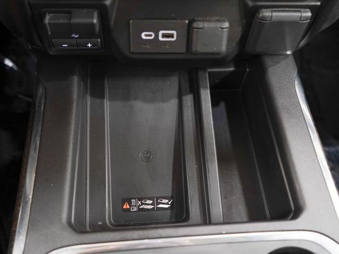 Used 2021 GMC Sierra 1500 Denali w/ Denali Premium Package AWD/4WD image 22