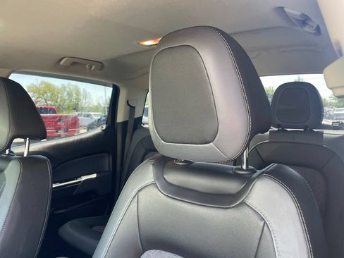 Used 2015 Chevrolet Colorado Z71 AWD/4WD image 19