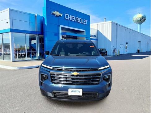 New 2026 Chevrolet Traverse LT image 9
