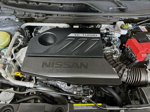 Used 2025 Nissan Rogue SV image 33