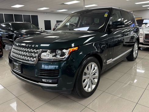 Used 2017 Land Rover Range Rover HSE image 4